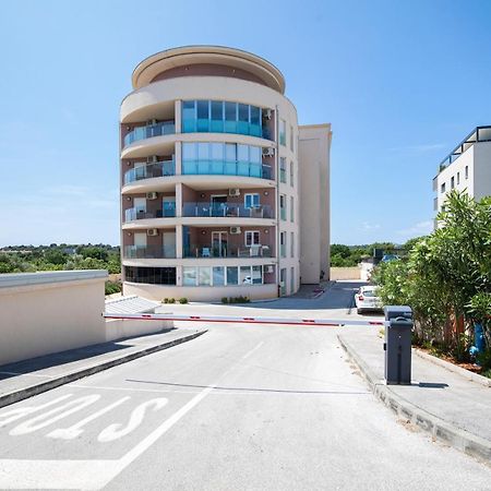 Monte Paradiso Sun Apartment بولا المظهر الخارجي الصورة